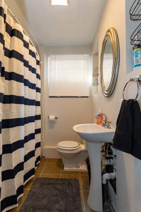 Cozy & Comfy Cottage In The City - W Parking Pittsburgh Bagian luar foto